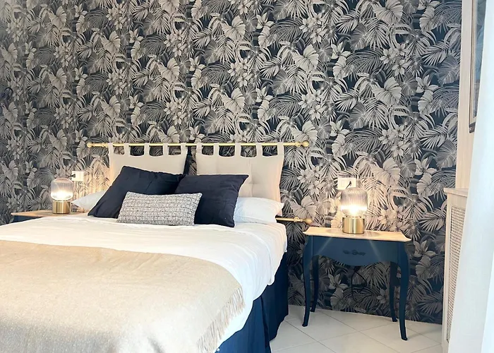 Attico Vista Mare Con Parcheggio Privato * ヴィアレッジョ